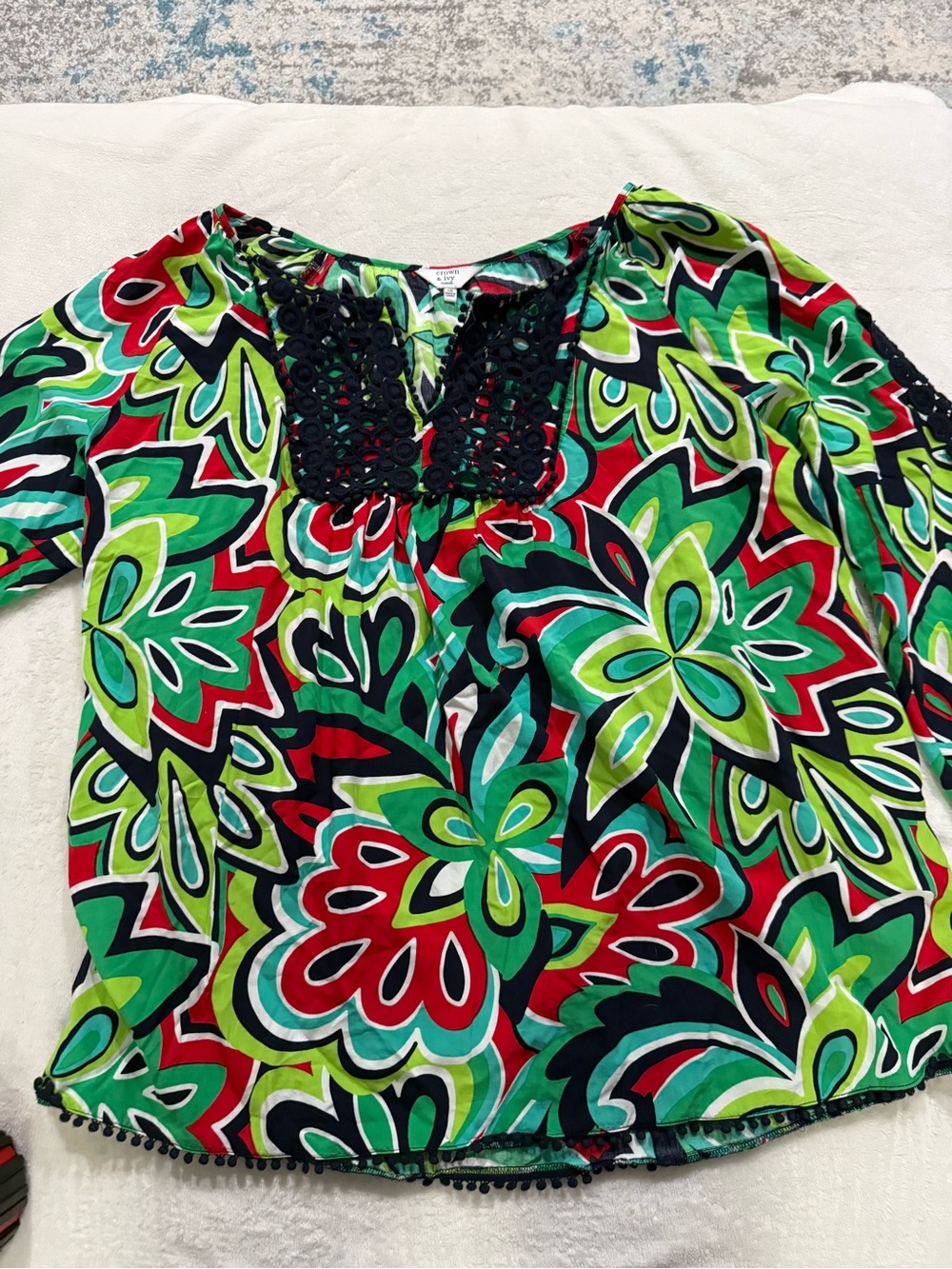 Crown & Ivy Shirt Women 1X Bold Multicolor Black Crochet Pullover Blouse E04